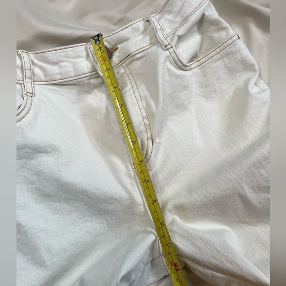 Boden Women’s High Waist Smart Flare Jeans in Ecru US Size 6 Long - Picture 11 of 13